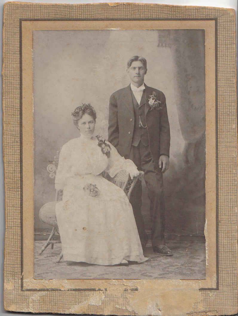 1908 Marie (Johnson) Larson (daughter of Thrine and Anton) with husband Bernt Lauritzen Dybvik from Agdenes, Norway (known in US as Ben Larson)